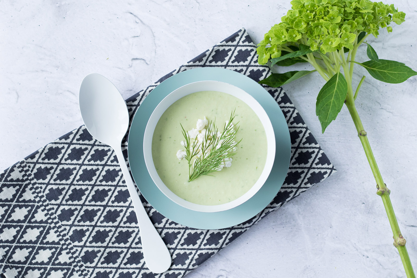 Chilled avocado and cucumber soup with feta | Oikos Canada