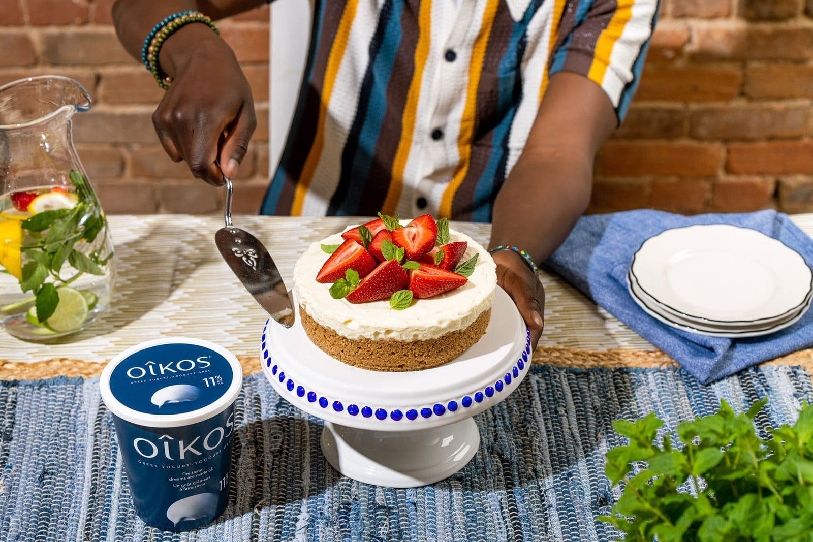 Lemony no-bake cheesecake | Oikos Canada